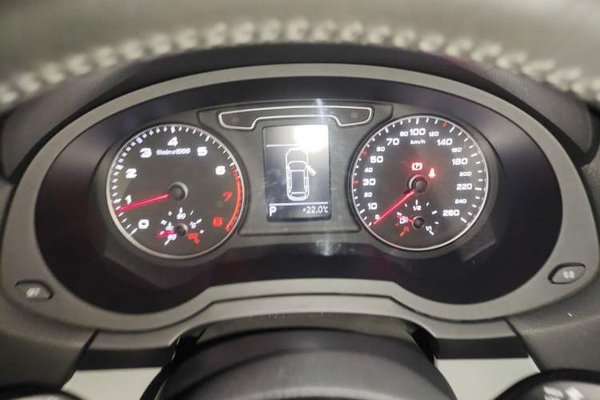 Audi Q3 2015, 59200 км, за 8361 USD - фото 12