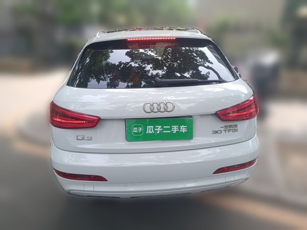 Audi Q3 2015, 107100 км, за 7213 USD