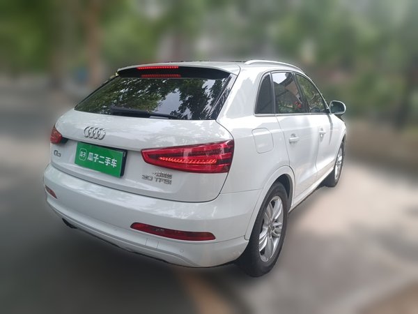 Audi Q3 2015, 107100 км, за 7213 USD