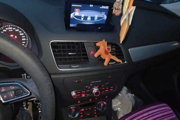 Audi Q3 2015, 55900 км, за 7878 USD - фото 14