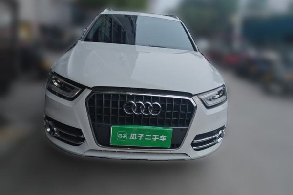 Audi Q3 2015, 55900 км, за 7878 USD
