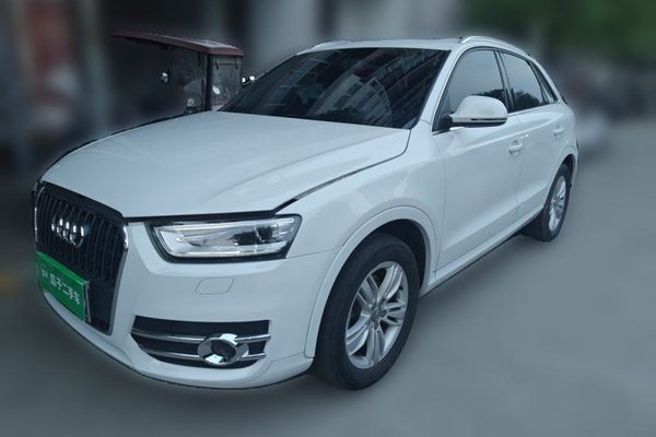 Audi Q3 · 2015 год