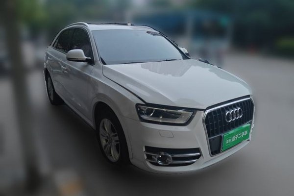 Audi Q3 2015, 55900 км, за 7878 USD