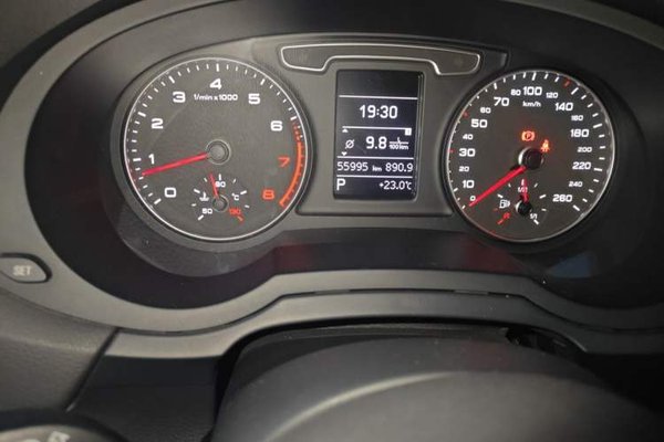 Audi Q3 2015, 55900 км, за 7878 USD - фото 13