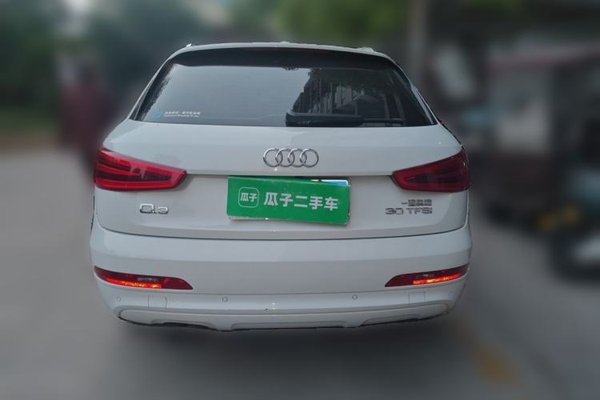 Audi Q3 2015, 55900 км, за 7878 USD