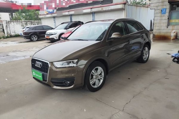 Audi Q3 · 2015 год
