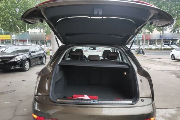 Audi Q3 2015, 101400 км, за 7319 USD - фото 22