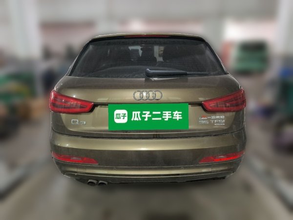 Audi Q3 2015, 121000 км, за 7829 USD