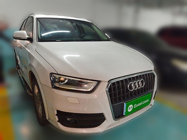 Audi Q3 2015, 114200 км, за 6182 USD