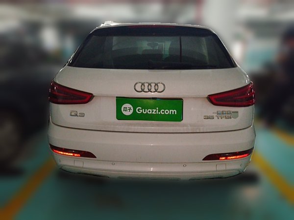 Audi Q3 2015, 114200 км, за 6182 USD