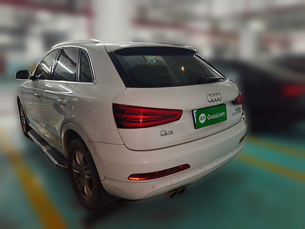 Audi Q3 2015, 114200 км, за 6182 USD