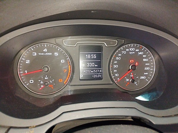 Audi Q3 2015, 114200 км, за 6182 USD - фото 12