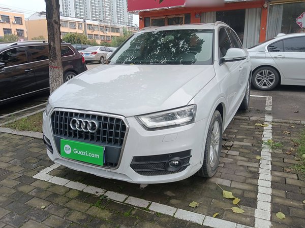 Audi Q3 2015 35 TFSI Comfort Model
