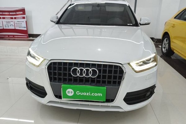 Audi Q3 2015, 95900 км, за 9644 USD