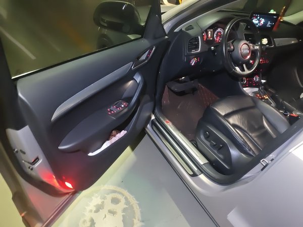 Audi Q3 2015, 132900 км, за 6474 USD - фото 17