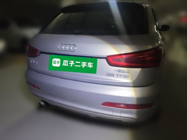 Audi Q3 2015, 132900 км, за 6474 USD