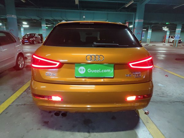 Audi Q3 2015, 149800 км, за 8611 USD