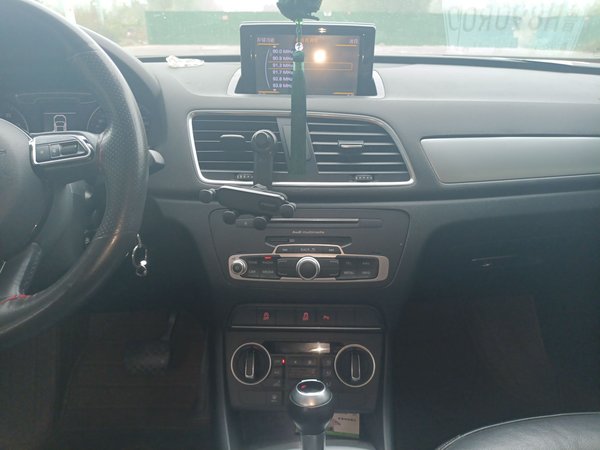 Audi Q3 2016, 136500 км, за 9688 USD