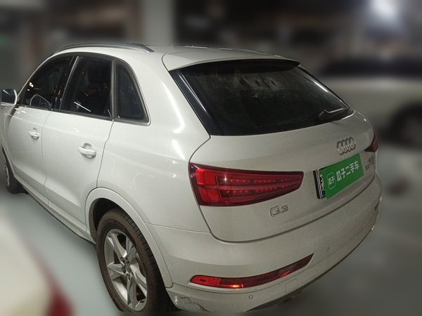 Audi Q3 2016, 175500 км, за 7190 USD