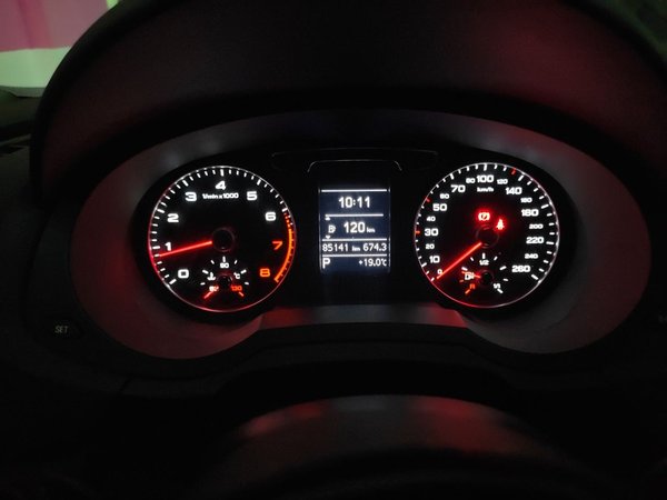 Audi Q3 2016, 85100 км, за 11281 USD - фото 10
