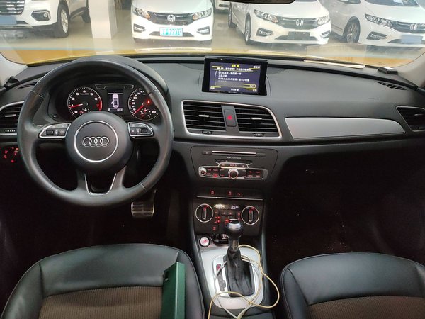 Audi Q3 2016, 134300 км, за 9663 USD - фото 13