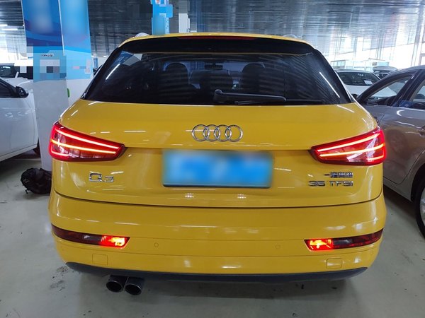 Audi Q3 2016, 134300 км, за 9663 USD