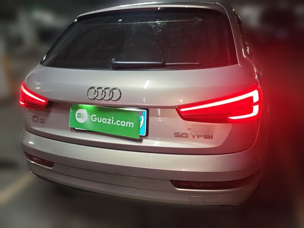 Audi Q3 2017, 53900 км, за 9007 USD