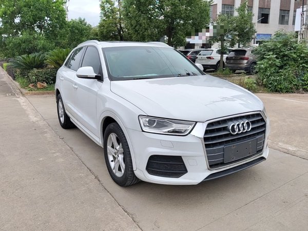 Audi Q3 2017, 145700 км, за 10936 USD