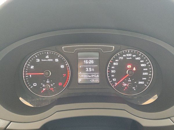 Audi Q3 2018, 126900 км, за 11244 USD - фото 11