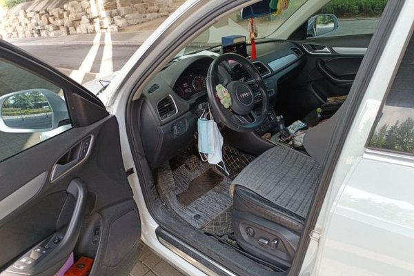 Audi Q3 2018, 186100 км, за 10321 USD - фото 18