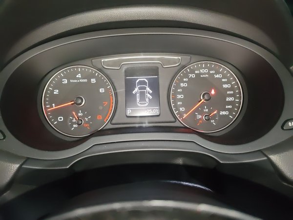Audi Q3 2018, 47100 км, за 12103 USD - фото 9