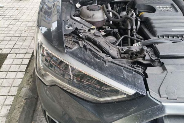 Audi Q3 2019, 80399 км, за 13737 USD - фото 23
