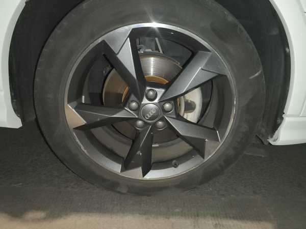 Audi Q3 2019, 104100 км, за 11319 USD - фото 8