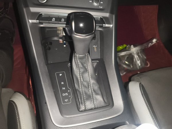 Audi Q3 2019, 104100 км, за 11319 USD - фото 15