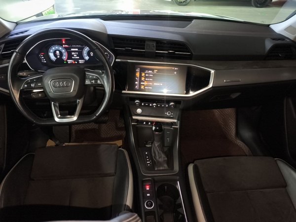 Audi Q3 2019, 70900 км, за 16065 USD - фото 13