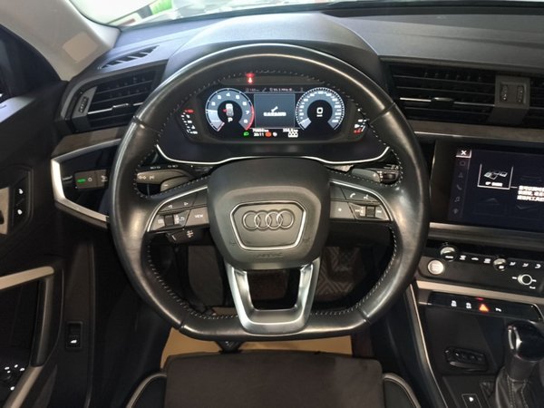 Audi Q3 2019, 70900 км, за 16065 USD - фото 14