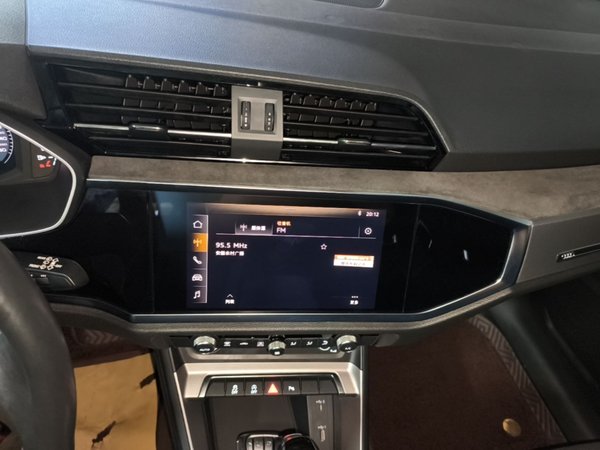 Audi Q3 2019, 70900 км, за 16065 USD - фото 16