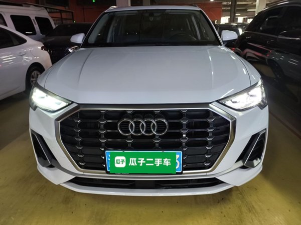Audi Q3 2019, 70900 км, за 16065 USD