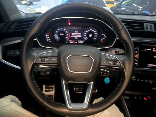 Audi Q3 2020, 36000 км, за 19390 USD - фото 14
