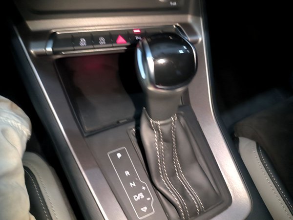 Audi Q3 2020, 36000 км, за 19390 USD - фото 17