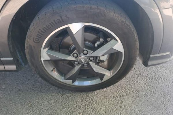 Audi Q3 2020, 66700 км, за 17430 USD