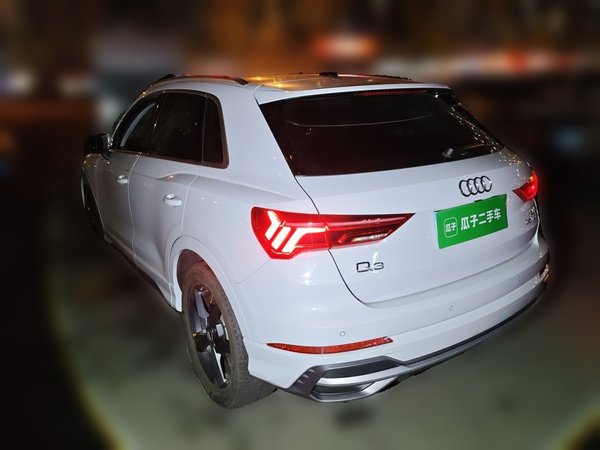 Audi Q3 2020, 104300 км, за 15929 USD
