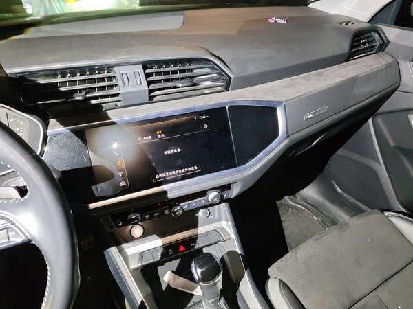 Audi Q3 2020, 104300 км, за 15929 USD - фото 14