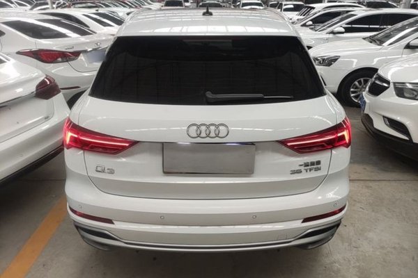 Audi Q3 2020, 56200 км, за 15368 USD