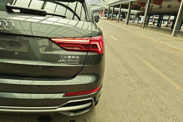 Audi Q3 2020, 83699 км, за 17097 USD - фото 12