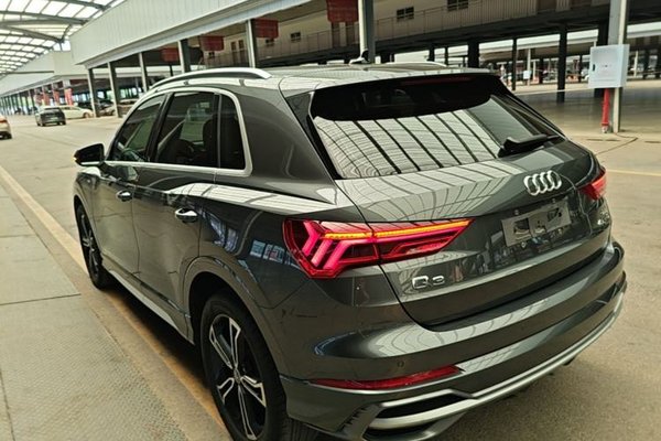 Audi Q3 2020, 83699 км, за 17097 USD