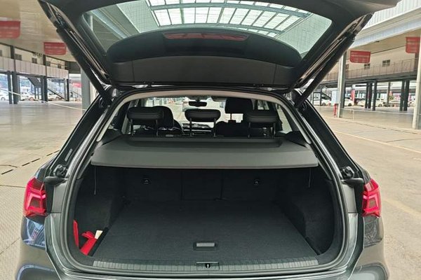 Audi Q3 2020, 83699 км, за 17097 USD - фото 25
