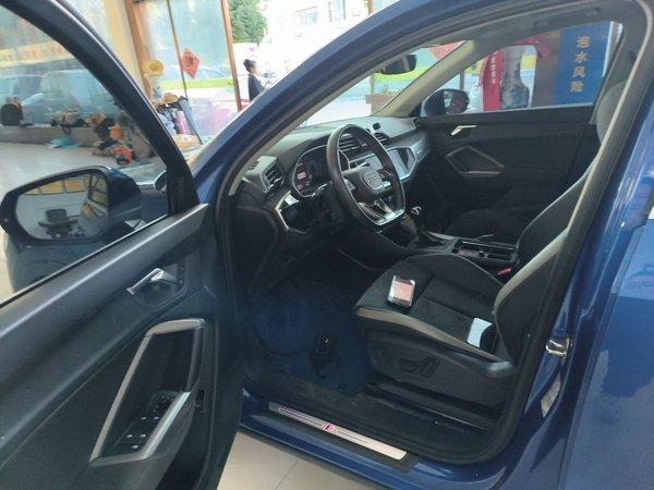 Audi Q3 2021, 66000 км, за 18761 USD - фото 19