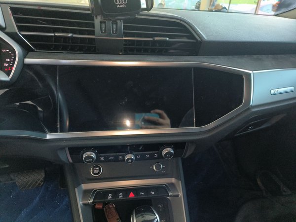 Audi Q3 2021, 66000 км, за 18761 USD - фото 16