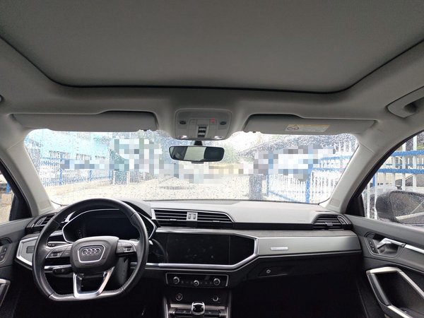 Audi Q3 2021, 61700 км, за 19182 USD - фото 15